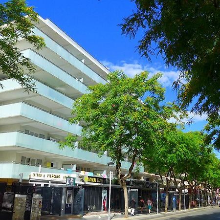 Goya Apartments Salou Bagian luar foto