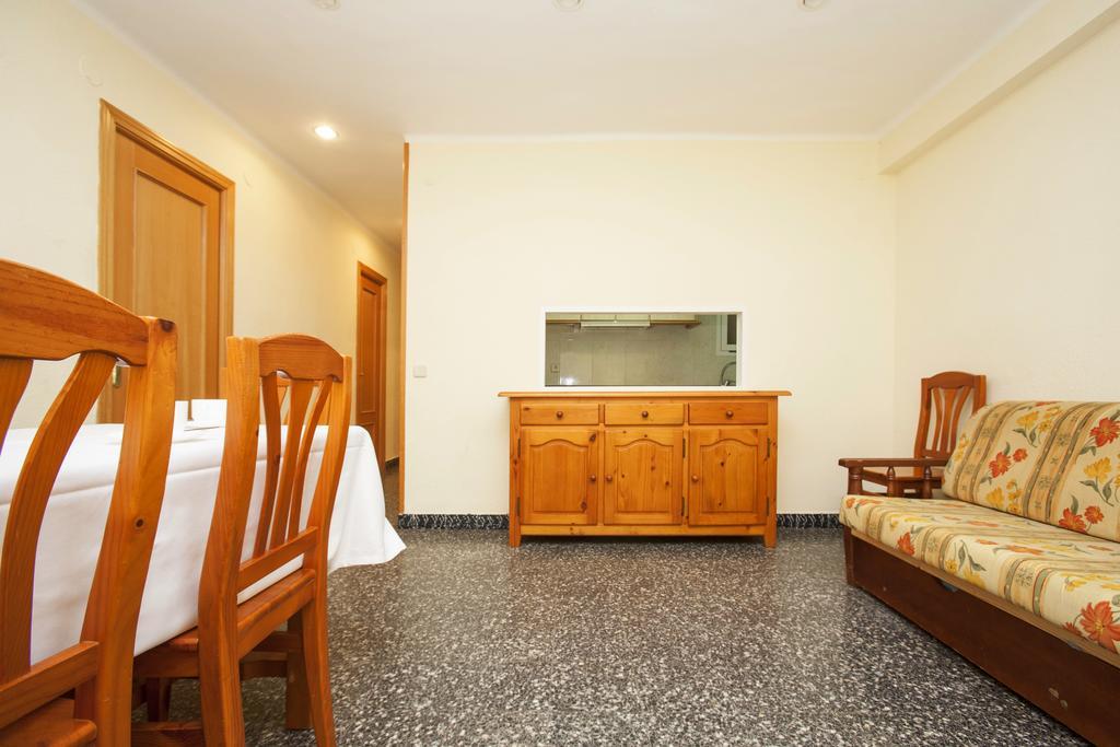 Goya Apartments Salou Bagian luar foto