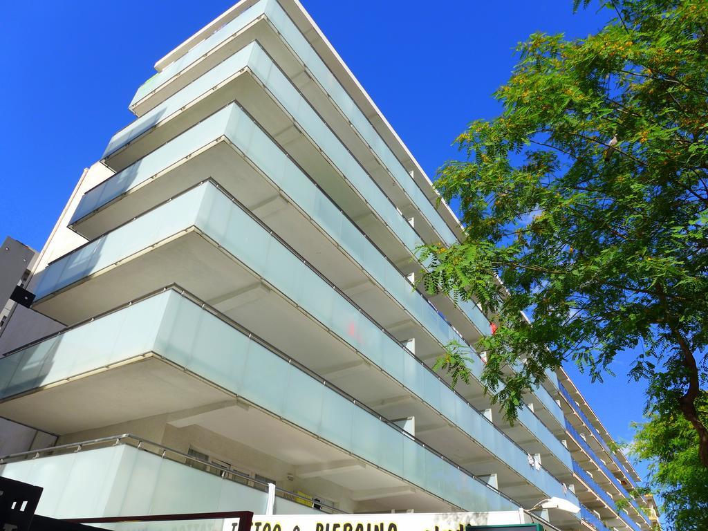 Goya Apartments Salou Bagian luar foto